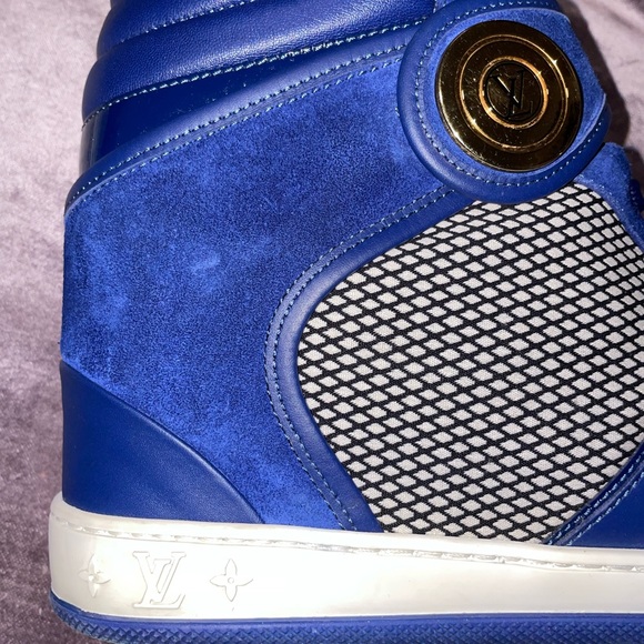LOUIS VUITTON
Calfskin Suede Postmark Wedge Sneakers Blue Roi - Picture 9 of 10